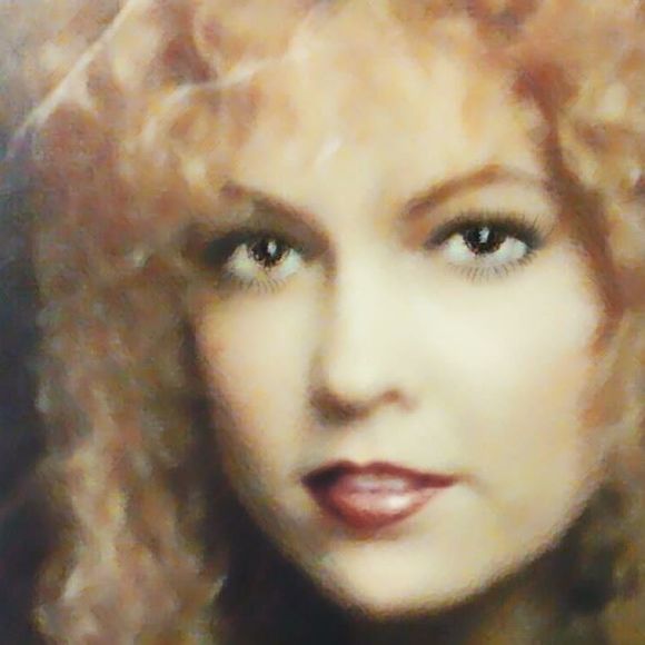 Meet your Posher, Sofieann - Picture 1 of 1